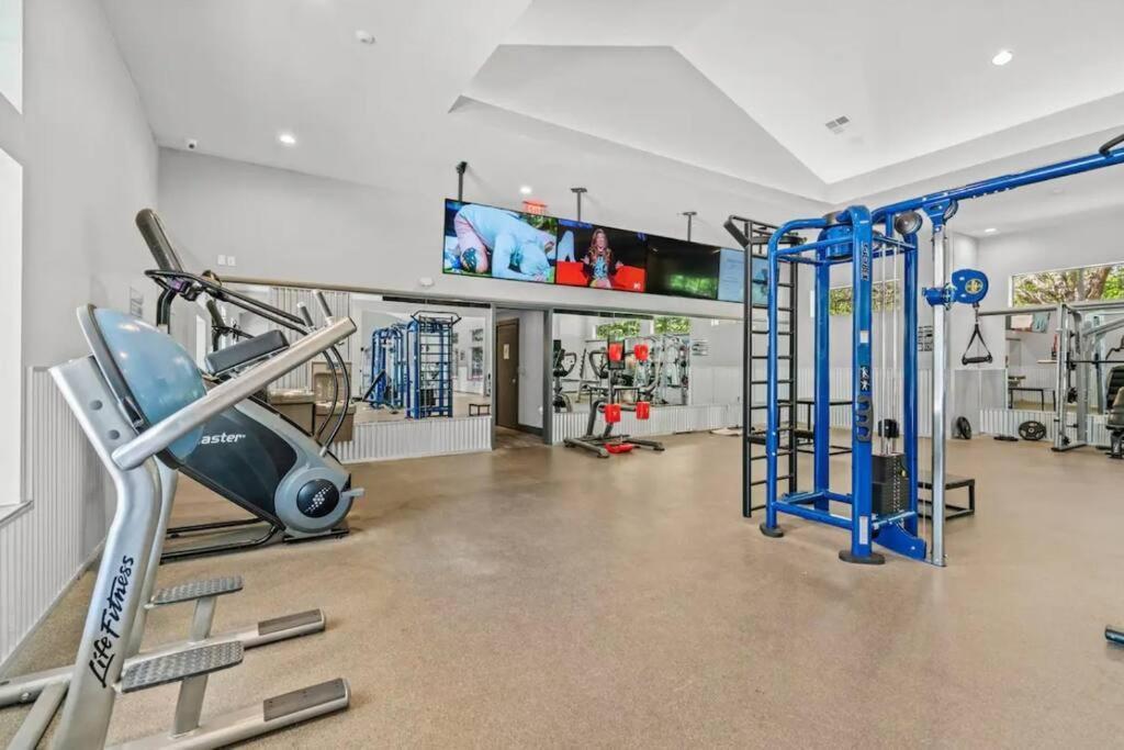 Apartamento 6 Min To Dt~Pool~Free Parking~2King Bed & 2Bath Austin Exterior foto